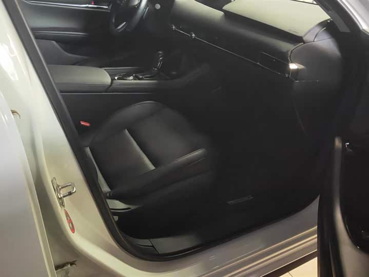 Фото 8 - Mazda 3 (Axela)