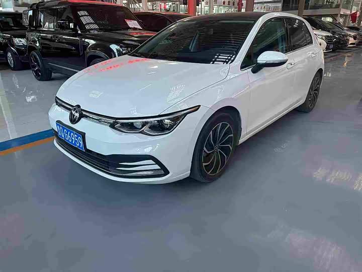 Фото 1 - Volkswagen Golf