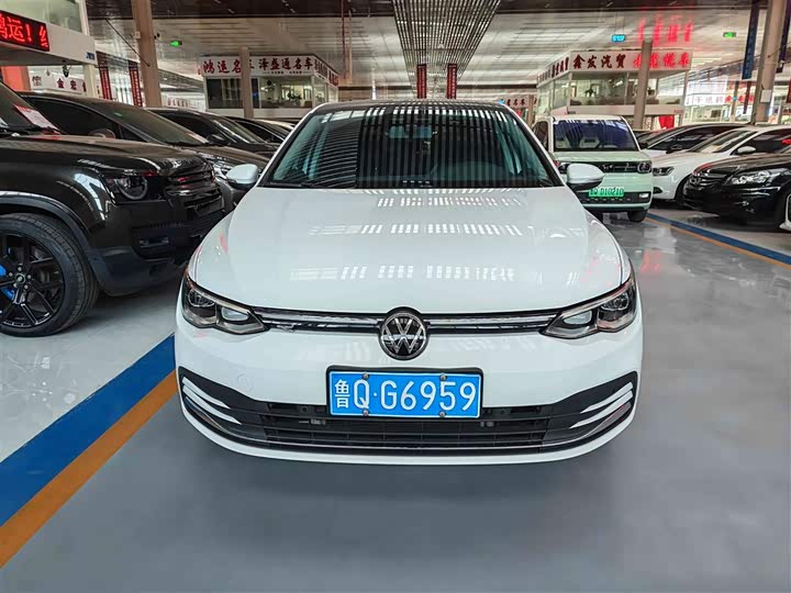 Фото 2 - Volkswagen Golf