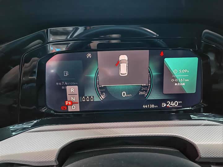 Фото 8 - Volkswagen Golf