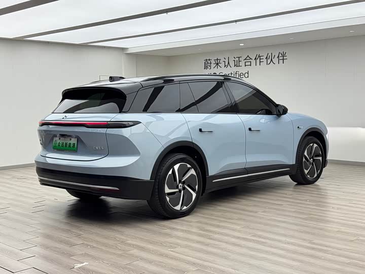 Фото 6 - Nio ES6