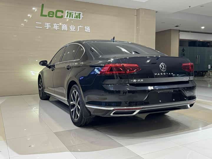 Фото 6 - Volkswagen Magotan