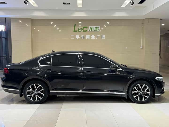 Фото 9 - Volkswagen Magotan