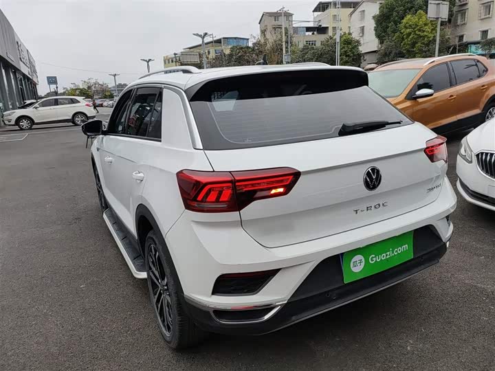 Фото 5 - Volkswagen T-Roc