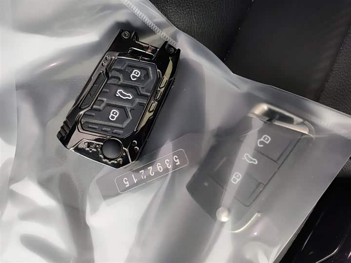 Фото 9 - Volkswagen T-Roc