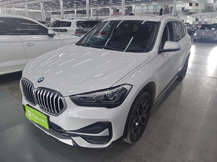 Фото 2 - BMW X1