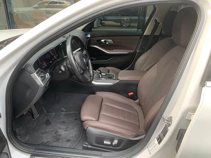 Фото 8 - BMW 3 Series