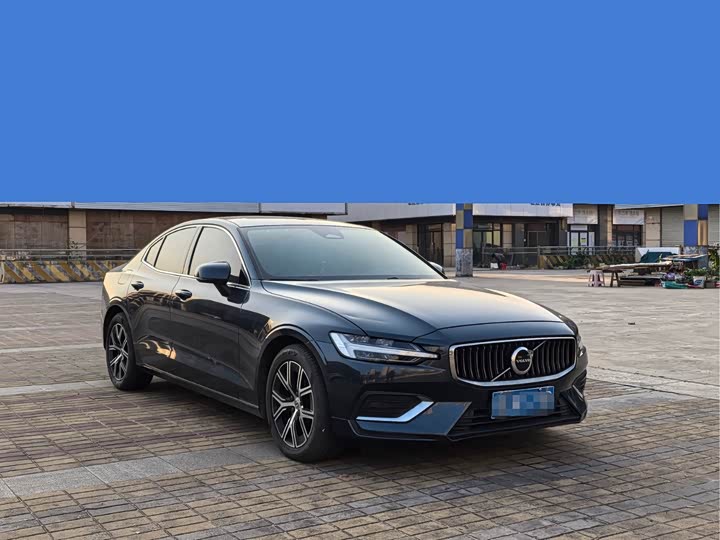 Фото 3 - Volvo S60