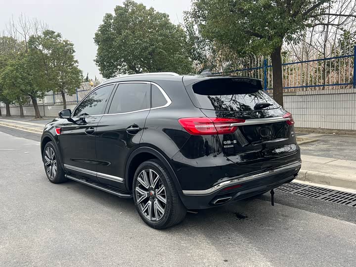 Фото 7 - Hongqi HS5