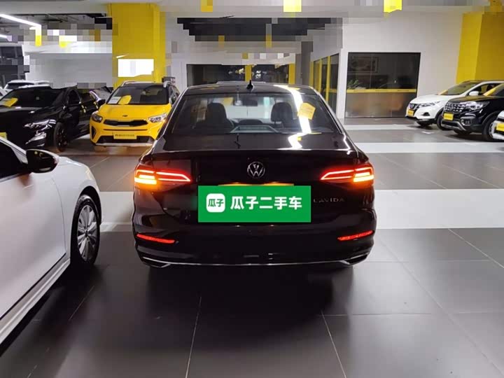 Фото 6 - Volkswagen Lavida