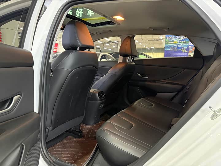 Фото 6 - Hyundai Elantra N line