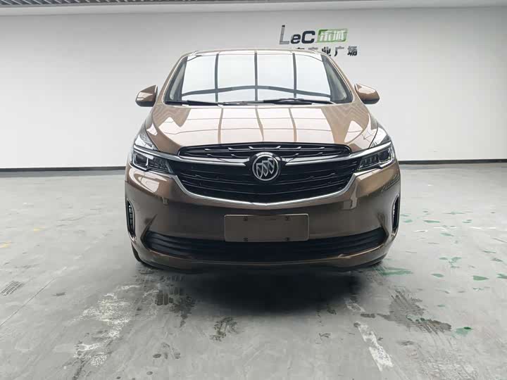 Фото 2 - Buick GL8 ES