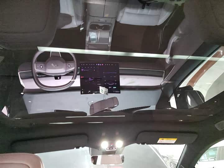 Фото 8 - Nio Onvo L60