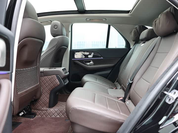 Фото 9 - Mercedes-Benz GLE-Class