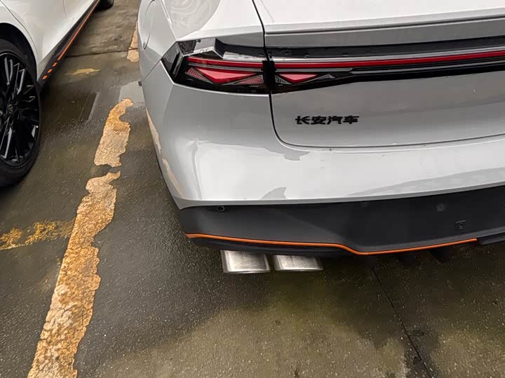 Фото 6 - Changan UNI-V