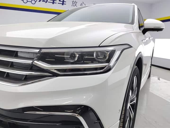 Фото 5 - Volkswagen Tiguan L Pro