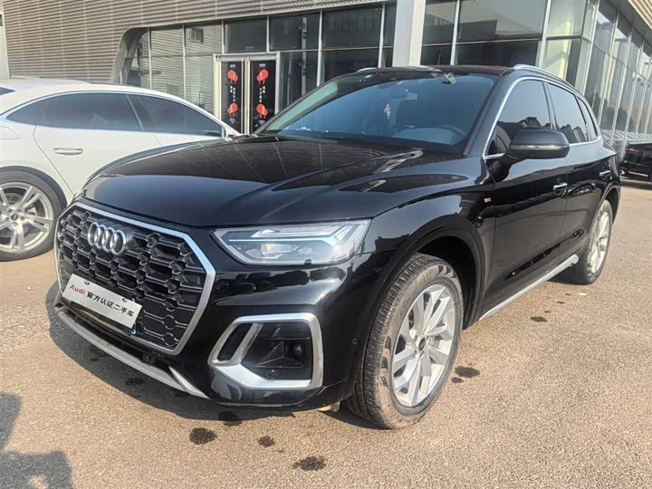 Фото 1 - Audi Q5L