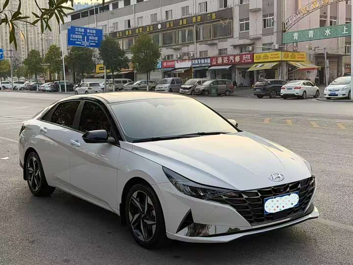 Фото 3 - Hyundai Elantra N line