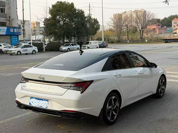 Фото 6 - Hyundai Elantra N line