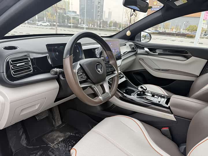 Фото 4 - BYD Qin Plus