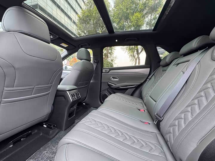 Фото 5 - BYD Song L DM-i Hybrid