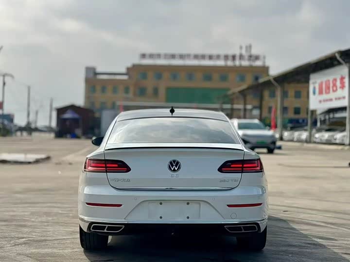 Фото 8 - Volkswagen CC