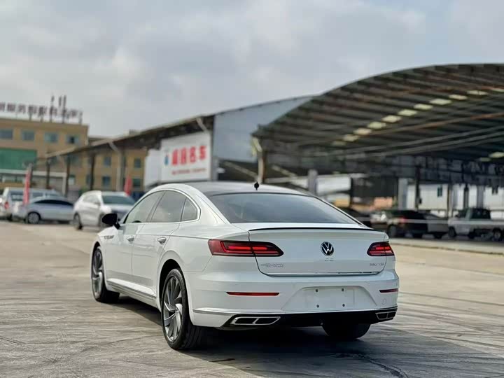 Фото 9 - Volkswagen CC