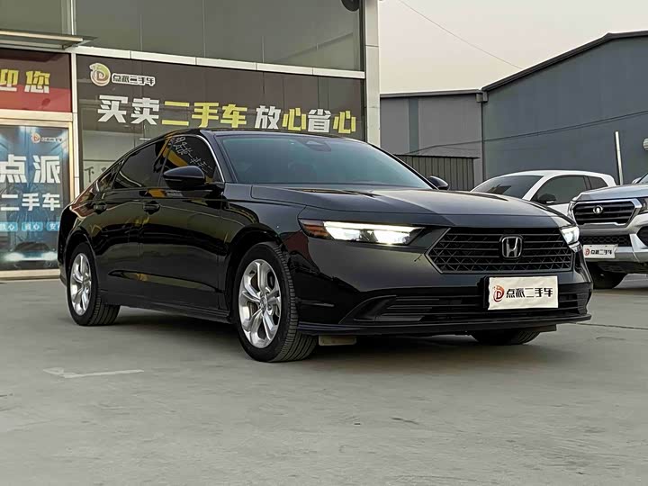 Фото 3 - Honda Accord