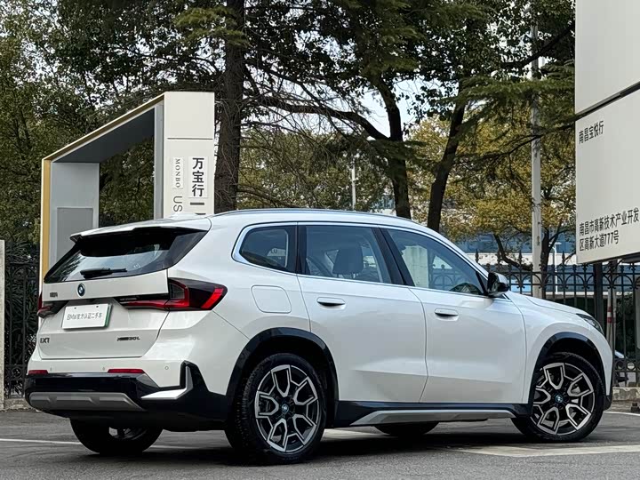 Фото 5 - BMW iX1