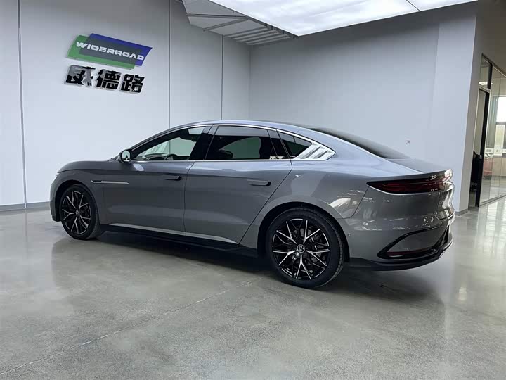 Фото 7 - BYD Han