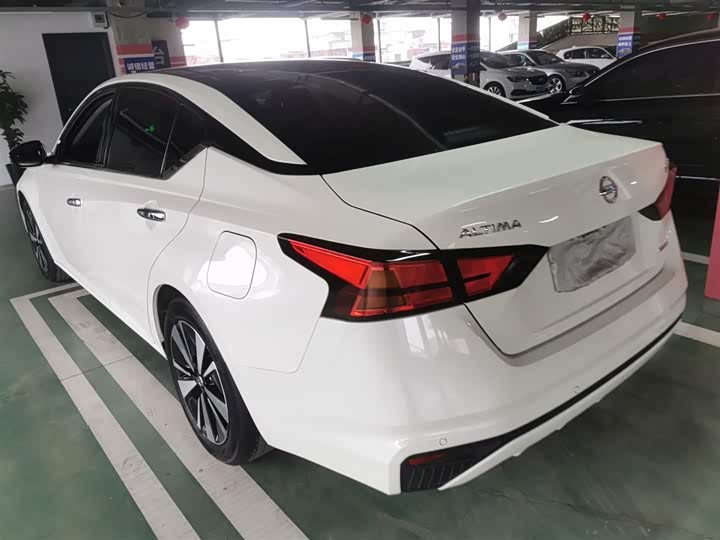 Фото 5 - Nissan Teana