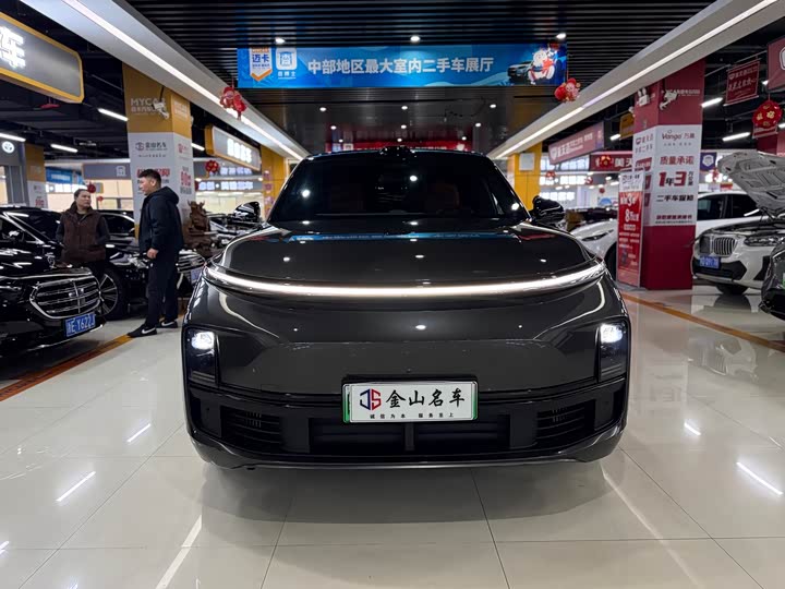 Фото 2 - LiXiang L8