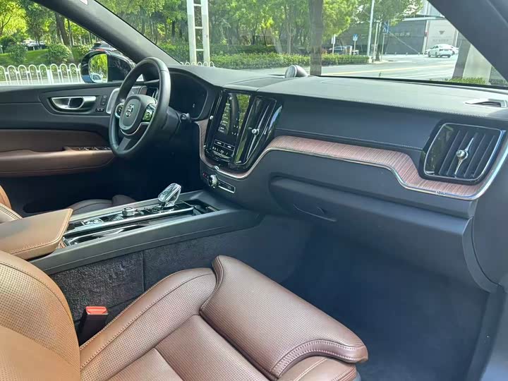 Фото 4 - Volvo XC60 Hybrid