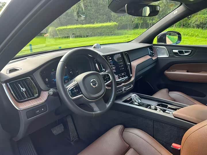 Фото 5 - Volvo XC60 Hybrid