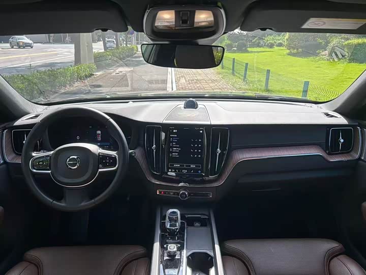 Фото 6 - Volvo XC60 Hybrid