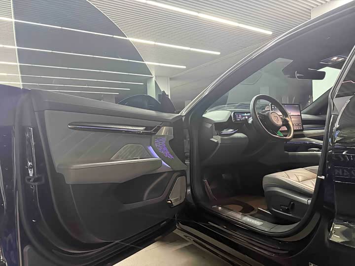 Фото 7 - Zeekr 001