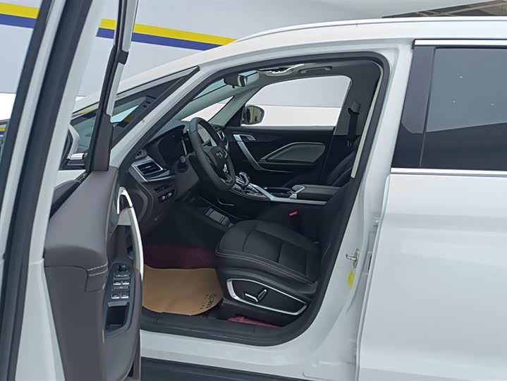 Фото 9 - Geely Jiaji