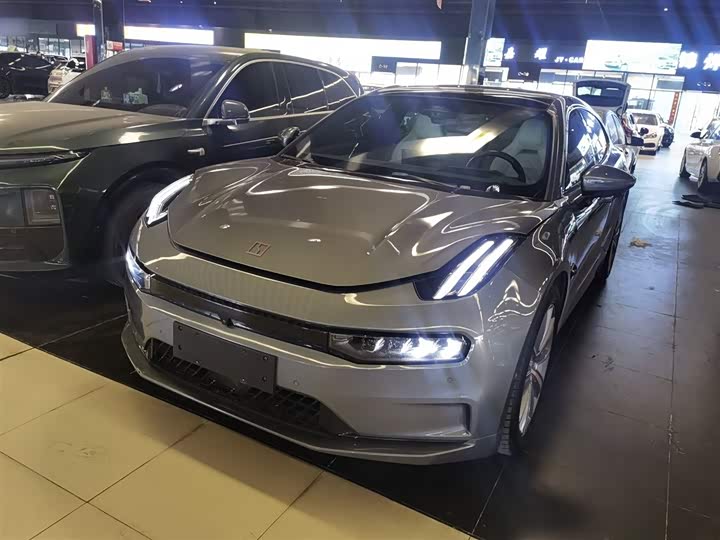 Фото 2 - Zeekr 001