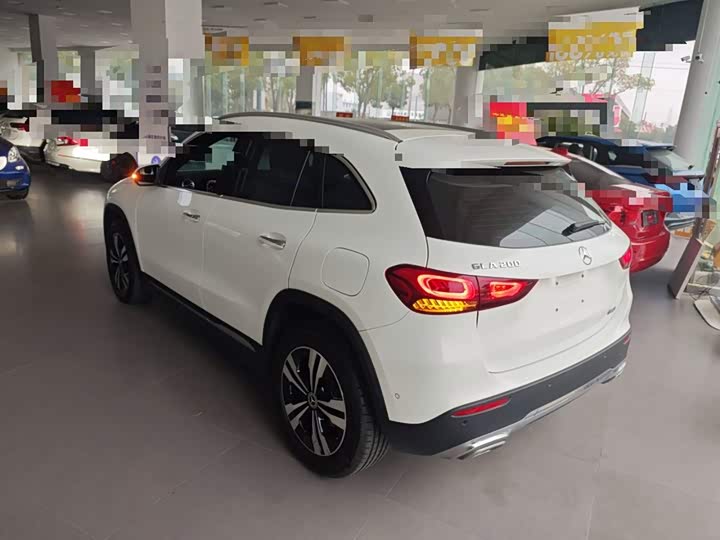 Фото 5 - Mercedes-Benz GLA-Class