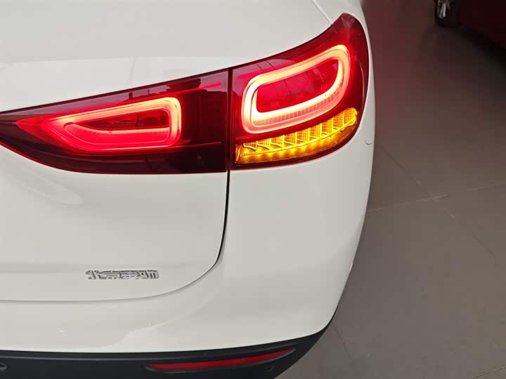 Фото 8 - Mercedes-Benz GLA-Class