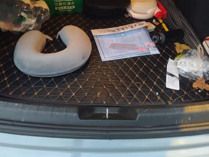 Фото 4 - Geely Preface