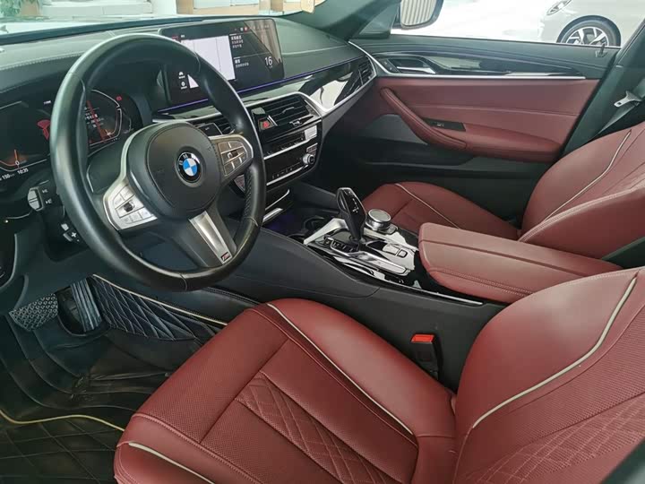 Фото 8 - BMW 5 Series
