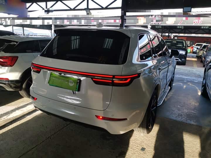 Фото 7 - LiXiang One