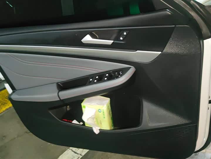 Фото 7 - Volkswagen Lamando L