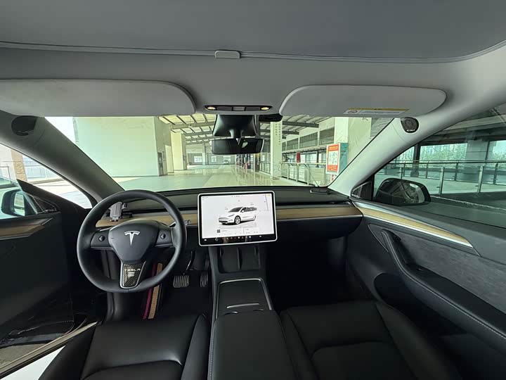 Фото 7 - Tesla Model Y