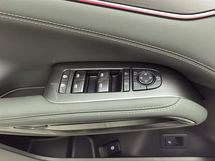 Фото 9 - BYD Song L