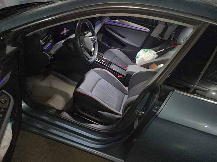 Фото 8 - Volkswagen Lamando L