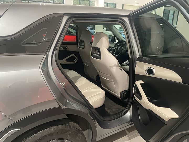 Фото 7 - BYD Yuan Up