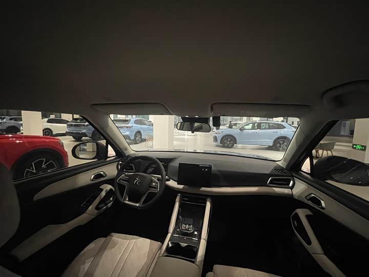 Фото 8 - BYD Yuan Up