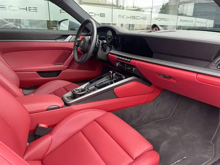 Фото 3 - Porsche 911